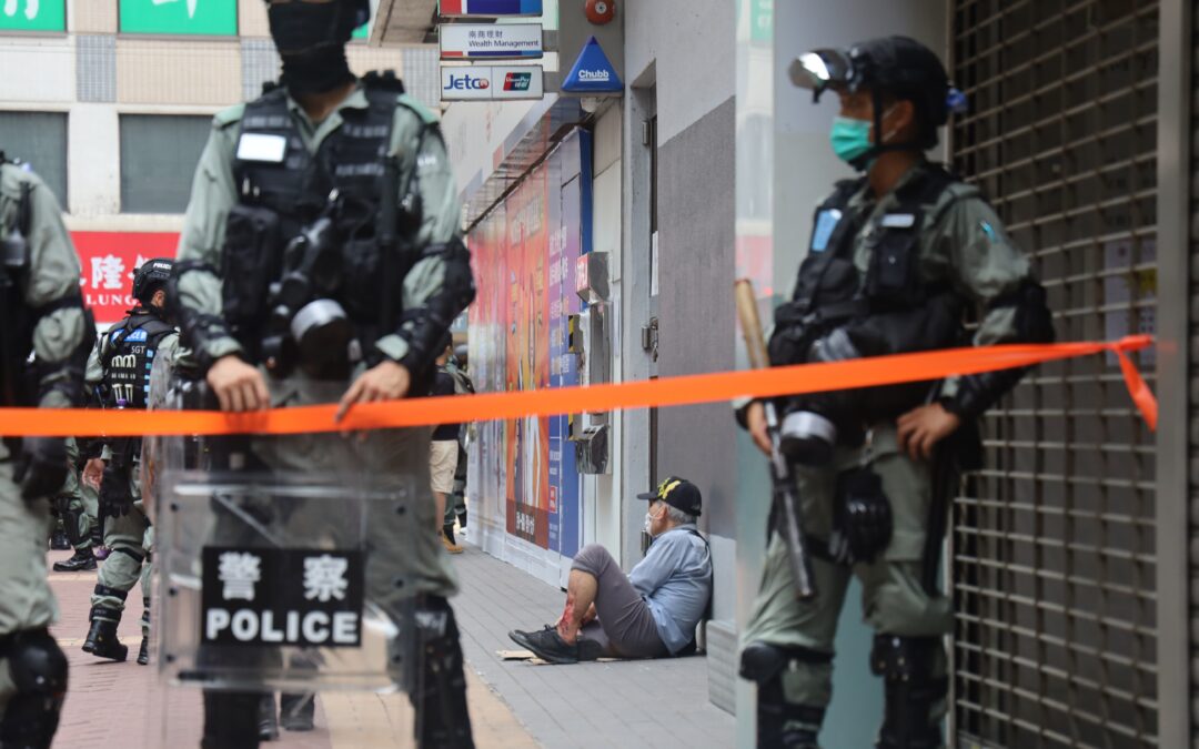 International Reaction – including New York Times and Washington Post – to the All-Party Parliamentary Group on Hong Kong Inquiry into violations of human rights and humanitarian principles by the Hong Kong Police Force. The Report calls on the UK Government to impose sanctions on senior Hong Kong officials, including Carrie Lam; to work with international organisations, including the UN, to further investigate the conduct of the enforcement agencies; and to engage with Hong Kong authorities to strengthen human rights protections across the city. And “Why the Word Must Act” by Hong Kong Surgeon, Darren Mann – read the full report here:
